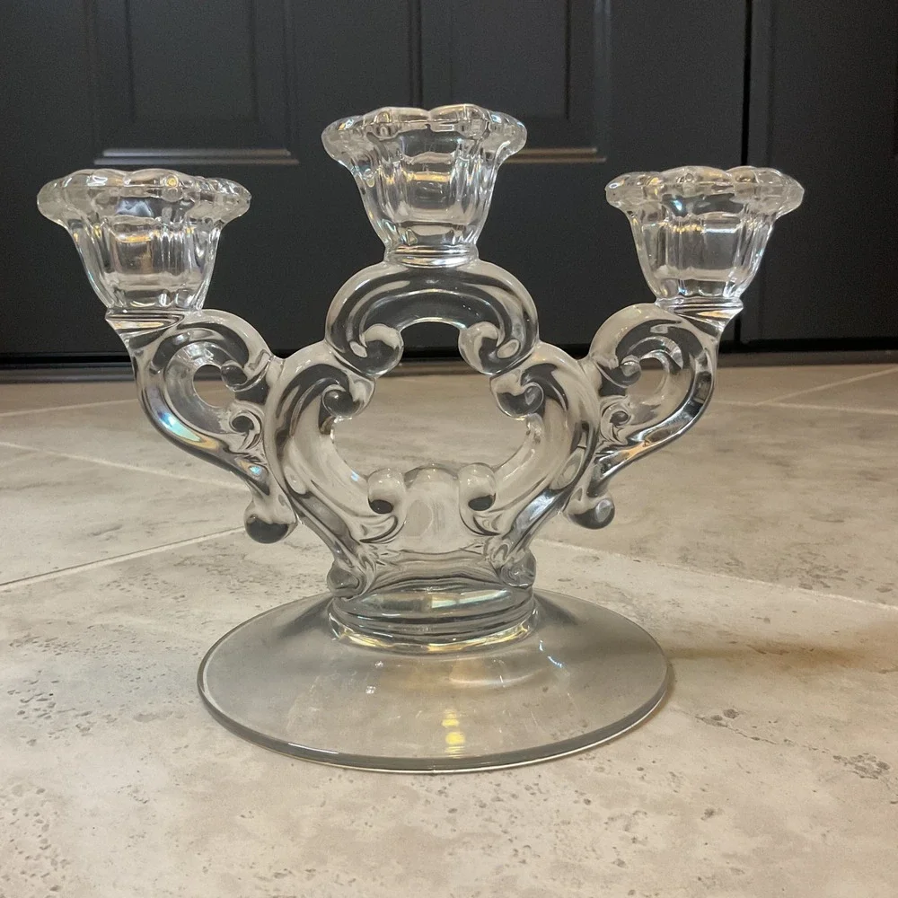 Unbranded elegant glass